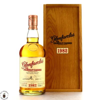 Glenfarclas 1982 Family Cask #2213 / Release I Glenfarclas 1982 Family Cask #2213 / Release I
