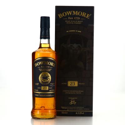 Bowmore 23 Year Old No Corners To Hide / Frank Quitely