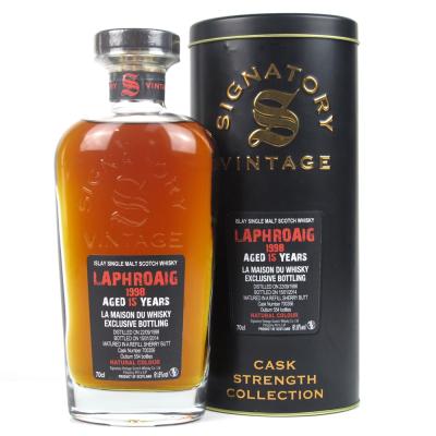 Laphroaig 1998 Signatory Vintage Cask Strength 15 Year Old /La Maison Du Whisky Laphroaig 1998 Signatory Vintage Cask Strength 15 Year Old /La Maison Du Whisky