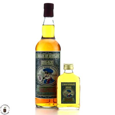 Lagavulin 12 Year Old A Dream of Scotland 70cl & 10cl Lagavulin 12 Year Old A Dream of Scotland 70cl & 10cl