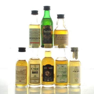 Single Malt Miniature Selection 8 x 5cl / Including Strathisla 12 Year Old