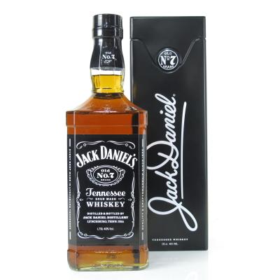 Jack Daniel's Old No.7 1.75 Litre / with Gift Tin