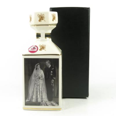 Image for Pointer's Diamond Wedding Anniversary Decanter Image for Pointer's Diamond Wedding Anniversary Decanter
