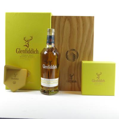Glenfiddich 1994 Single Cask 20 Year Old / Rum Oak / Includes Clay Stand
