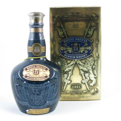 Chivas Regal 21 Year Old Royal Salute (Old Style) Chivas Regal 21 Year Old Royal Salute (Old Style)
